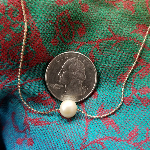 Relisted -Vintage Vendome single pearl necklace white and gold tone solitaire - Picture 10 of 17